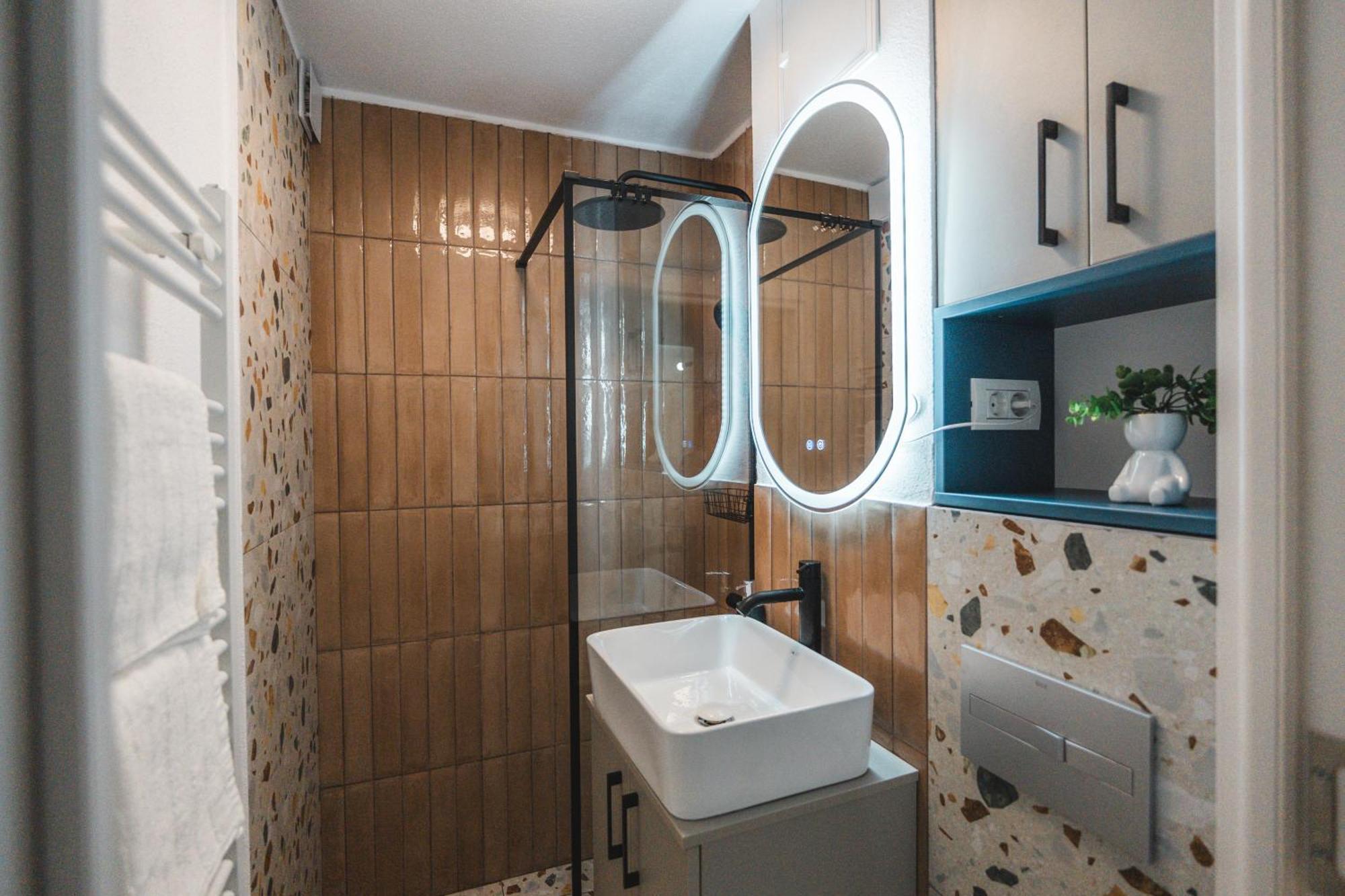 Apartament Iulia Si Alex Куртя-де-Арджеш Экстерьер фото